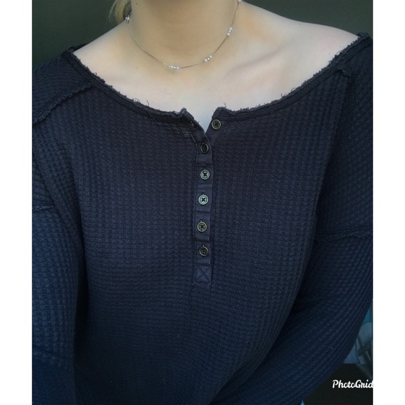 Black long sleeve - Picture 2 of 2